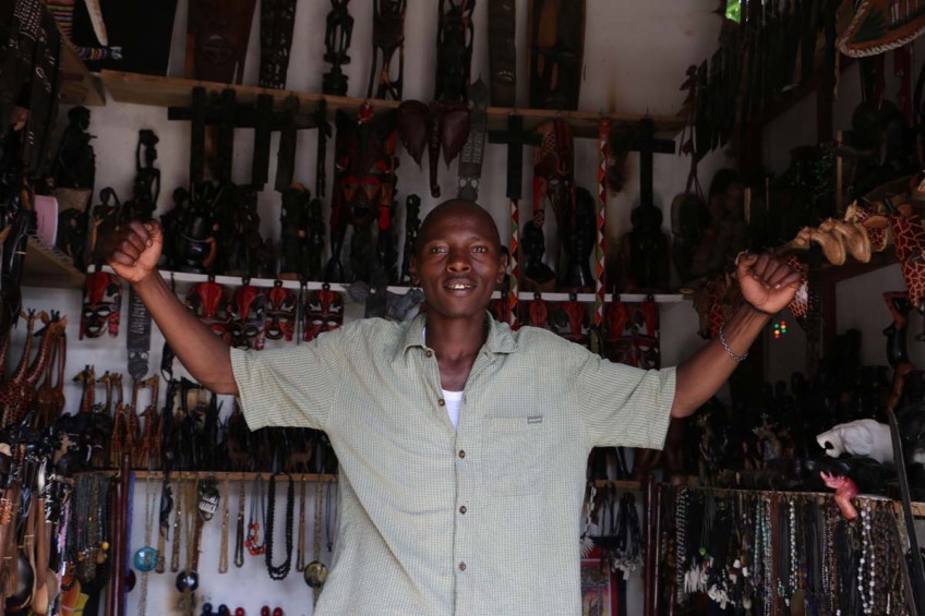 Tanzanian Woman, Artists, Arusha market