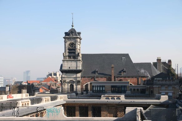 Belgium-brussels-traveling-travel-blog-architecture-Justice-Palace-12