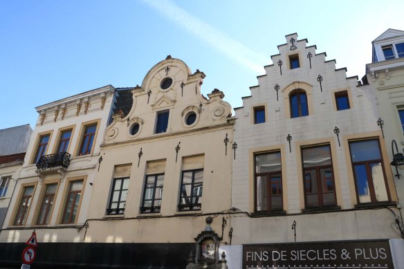 Belgium, brussels, travel, travel blog, architecture-3