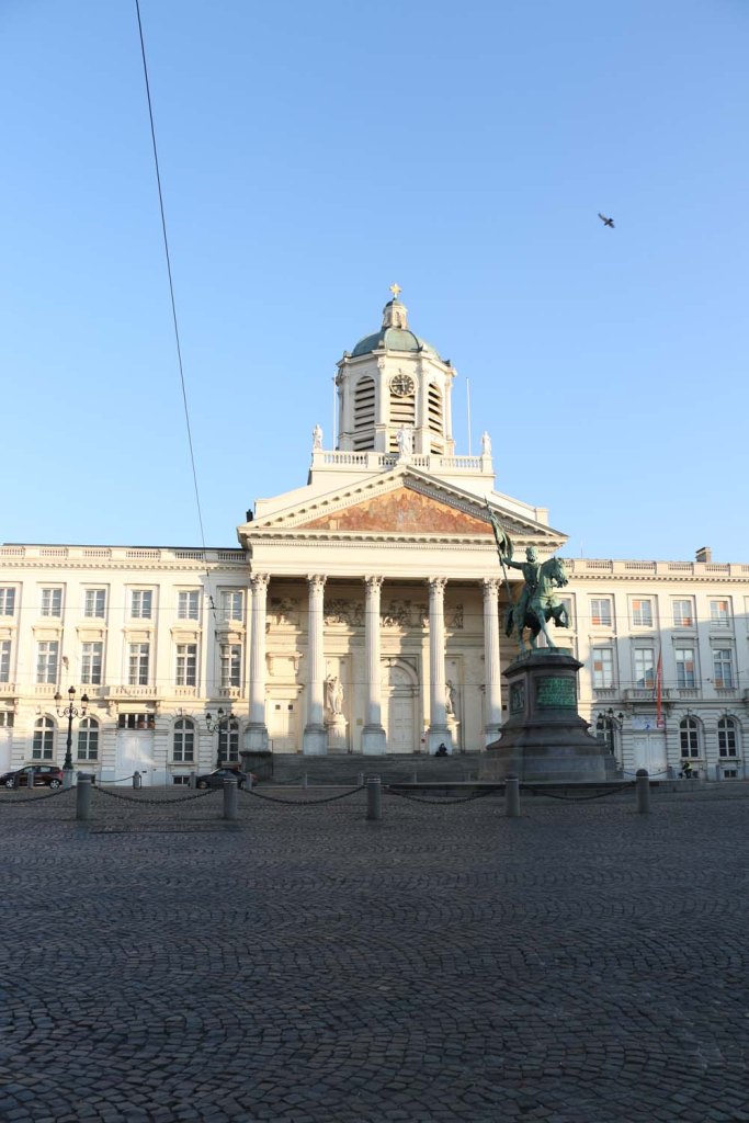Belgium-brussels-traveling-travel-blog-architecture-Saint Jacques-sur-Coudenberg-4