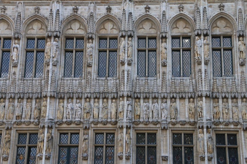 Belgium-brussels-traveling-travel-blog-architecture-Town-Hall-Grand-Place-6