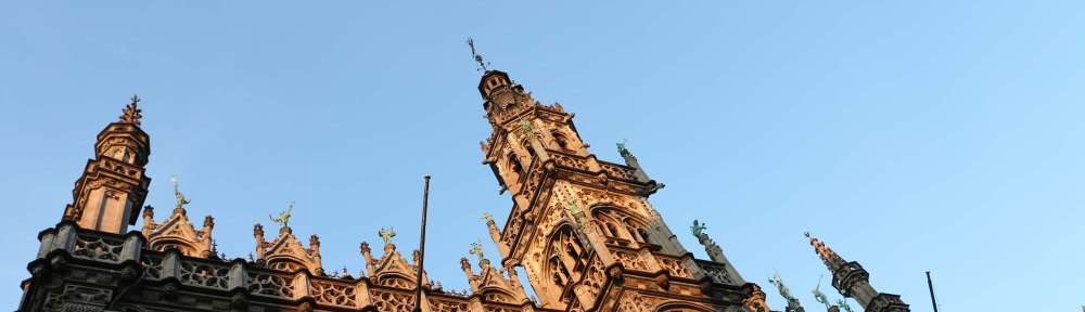 Belgium-brussels-traveling-travel-blog-architecture-Town-Hall-Grand-Place-6