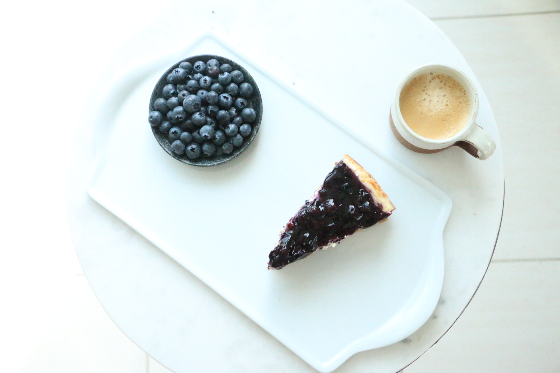 A divine blueberry baked cheesecake