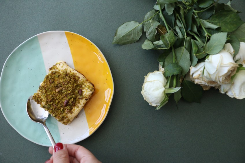 date cake, date cheesecake, no-bake cheesecake, date lovers