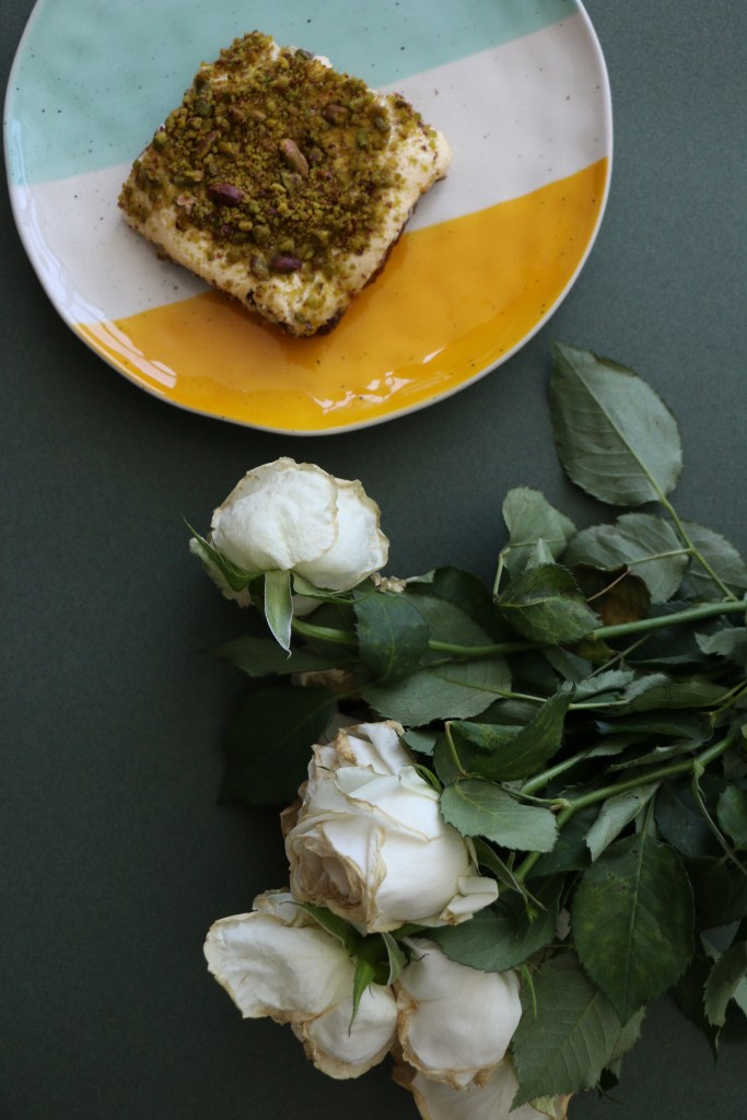 date cake, date cheesecake, no-bake cheesecake, date lovers